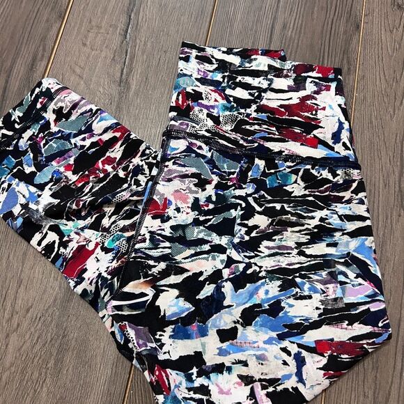 Lululemon Wunder Under 17” - Picture 1 of 3